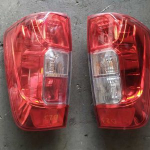 ΦΑΝΑΡΙΑ ΠΙΣΩ NISSAN NAVARA D23